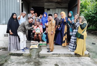 Tim  Rumah Peduli Labuhanbatu Sambangi Rumah Suratih