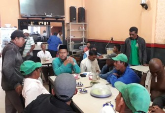 Anggota DPRA F Rozi Terima Aspirasi Penarik Becak PERTISA