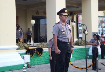 Waka Polda Lampung Bertindak Sebagai Inspektur Upacara