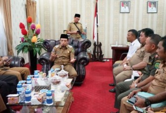 Wakil Wali Kota Dedy Wahyudi Pimpin Rapat 
