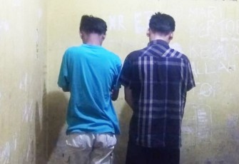 Kedua pelaku pasca diamankan di Sel Tahanan Mapolsek Ratu Agung Kota Bengkulu