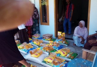 Sembako yang telah disiapkan di Rumah Keuchik Gampong Ladang