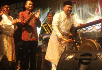Pemukulan Gong tanda dibukanya Kampar Expo 2020