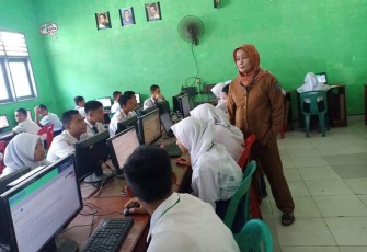 SMPN 1 Rantau Selatan Secara Mandiri Gelar Simulasi UNBK