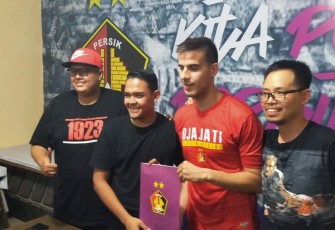 Ante Bakmaz CEO Persik dan manajemen Persik kediri