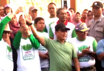 Moeldoko Hadiri Jalan Santai HKTI Kepri