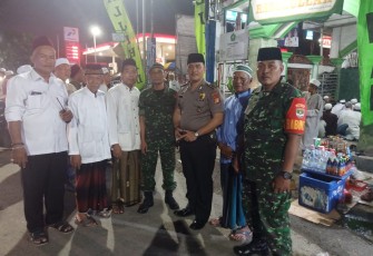 Babinsa Sepanjang Jaya Maulidan Bersama Warga