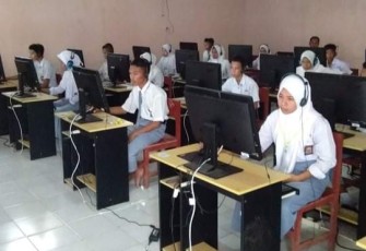 69 Siswa SMA Negeri 7 Serba Gladi UNBK Tahun 2020