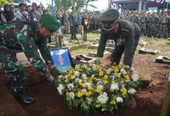 Anggota TNI Korban Heli MI-17 Jatuh di Papua Dimakamkan di Banyumas