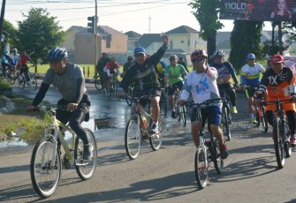 Gowes Bareng Tiga Pilar Sarana Komsos Dengan Masyarakat dan Pantau Wilayah