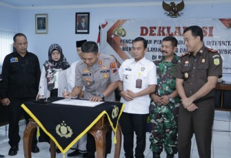 Polres Batang Deklarasikan Pencanangan Pembangunan ZI Menuju WBK