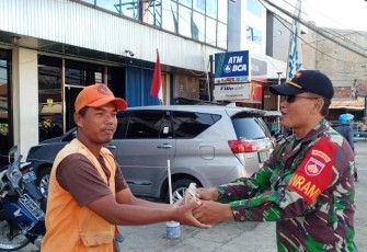 Jumat Peduli dan Berbagi dari TNI di Tiga Wilayah Brebes