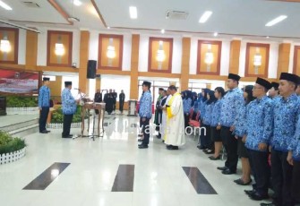 Prosesi pengambilan sumpah jabatan PNS Pemkot Blitar 