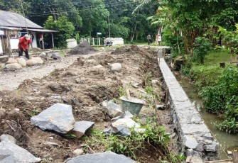 Pembangunan Talud Tampak Hasil