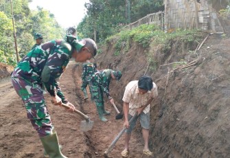 96 Prajurit TNI Berseragam Loreng 'Menyerbu " Dolok Masagal Simalungun