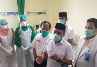 Bupati Labuhanbatu saat meninjau RSUD Rantauprapat