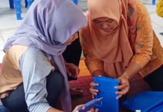Ketua PKK Desa Pantirejo Pekalongan Mulai Gagas Home Industri Sampah Plastik