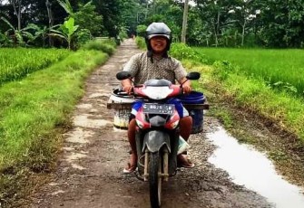 Wahidin (47) seorang pedagang tahu asal Desa Sidosari