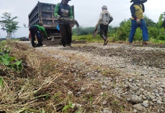 Persiapan Pengaspalan Jalan TMMD