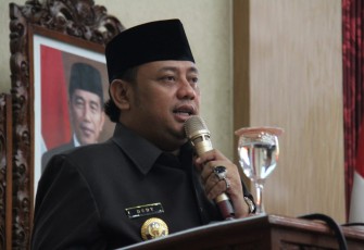 Wali Kota Tegal H. Dedy Yon Supriyono SE MM 