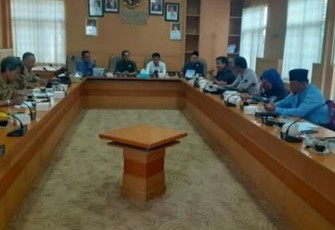 DPRD OKU Timur dan Instansi Terkait Rapat Bersama Bahas Tangani Covid-19
