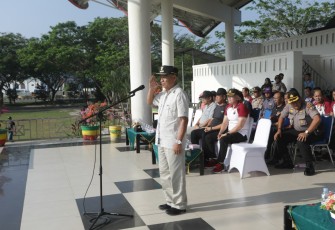 Bupati Asahan Pimpin Upacara Gerakan Masyarakat Untuk Hidup Sehat Antisipasi Covid-19