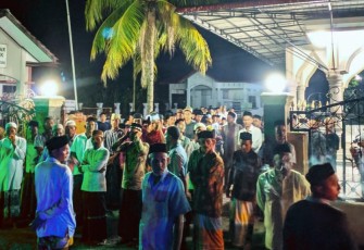 Sebagian Peserta Barisan Lafaz "Wakulja" saat Kumpul Menjelang Bubar di Pekarangan Meunasah Desa Meuliek Kecamatan Samalanga Bireuen Kamis 19  Maret 2020.