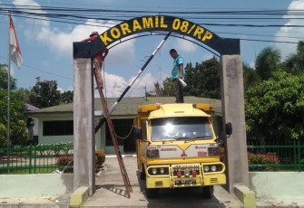 Gapura Didepan Koramil 08/RP
