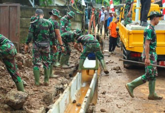 Satgas TMMD Telah Pasang U-Ditch