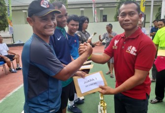 Penyerahan hadiah