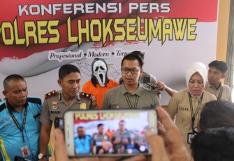 Polres Lhokseumawe saat gelar konferensi pers tersangka dan barang bukti