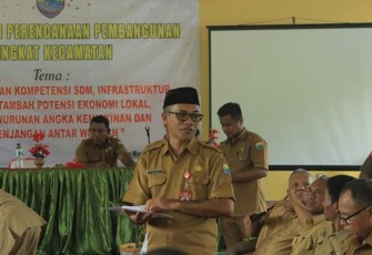 Kadis Pendidikan dan Kebudayaan kabupaten Seram Bagian Barat Masudin Sangaji