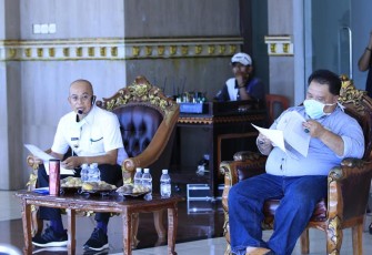 Bupati Bengkulu Selatan Gusnan Mulyadi dan Wakil Bupati Bengkulu Selatan Rifai Tajudin
