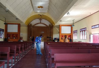 Penyemprotan Disinfektan di Rumah Ibadah 