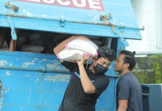Mahasiswa dibantu Bahan Pangan