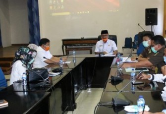 Sekretaris Daerah Kota Bengkulu Marjon Pimpin Rapat 