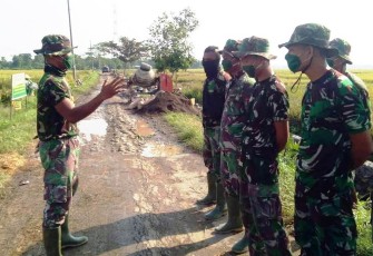  Satgas TMMD Apel dan Doa Digelar di Jalan