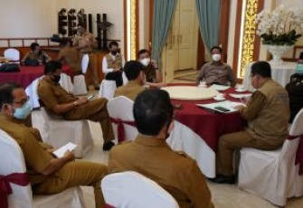 Isdianto saat berada di Gedung Daerah Tanjungpinang Selasa (21/4) siang.