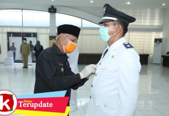 Bupati Surya Lantik Kades