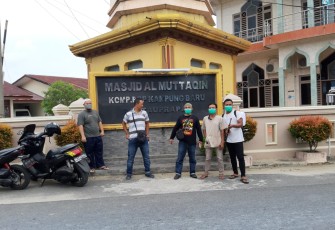Perhimpunan Dokter Hewan Cabang Sumut Bersama ISSI Labuhanbatu Semprot Disinfektan di Rumah Ibadah