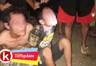 Dua orang pencuri pasca ditangkap warga