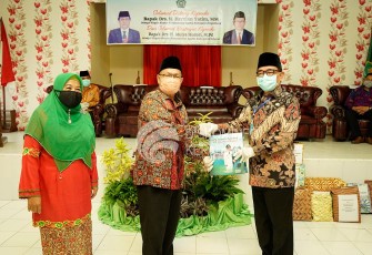 Bupati Kepahiang Hidayattullah Sjahid Foto Bersama 