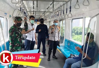 Dandim 0504/Jakarta Selatan Pantau PSBB di Stasiun MRT Lebak Bulus-Blok M