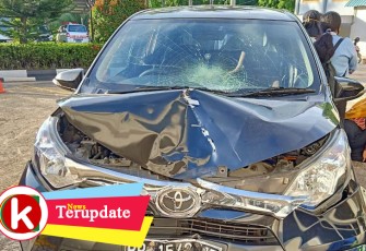 Mobil penabrak pengendara motor