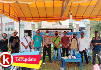 Posko Penanganan covid-19 yang didirikan pihak Desa Suka Jaya dihalaman SMK Kuala Baru Aceh Singkil.