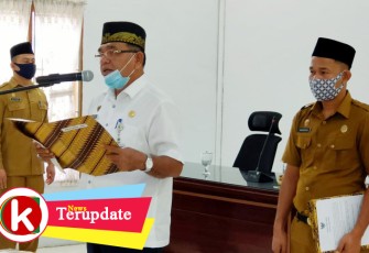 Sekdakab Batu Bara Lantik Eselon III dan IV
