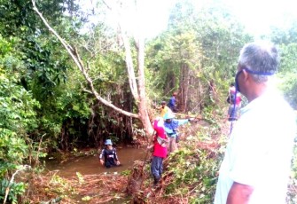 138 KK Warga Desa Lancang Kuning Ikut Program Padat Karya 2020