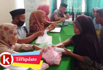 995 Kepala Keluarga Negeri Luhu Maluku Terima BLT-DD Tahap Dua