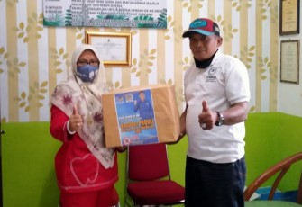 Salah satu tim Hasbi Anshory salurkan Bantuan APD untuk Tenaga Medis di Puskesmas