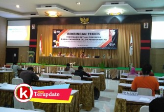 Suasana Bimtek Verfal untuk Dukungan Bapaslon Perseorangan (foto: Faisal NR / Klikwarta.com) 
